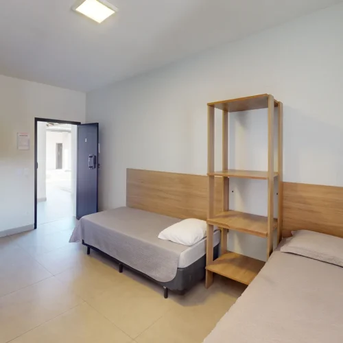 mkR42ytKU1d-Bedroom